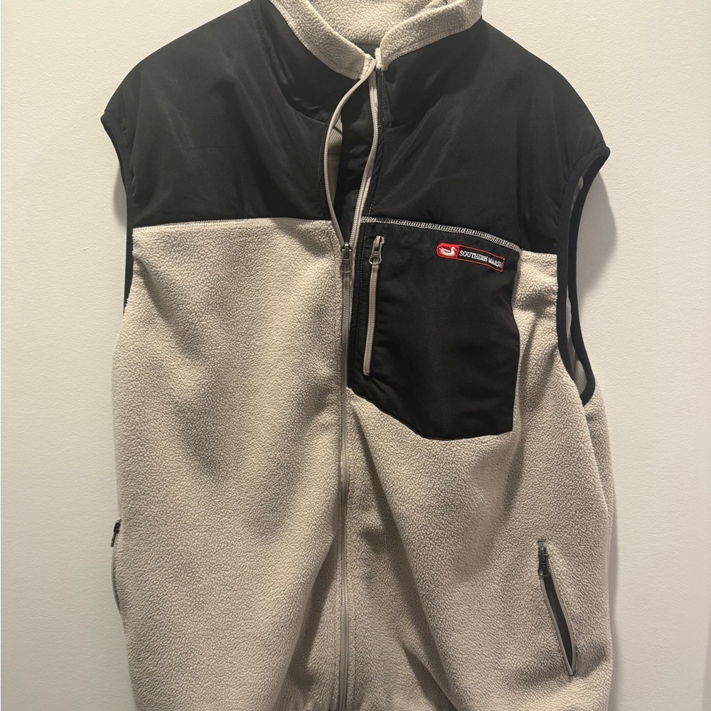 Southern Marsh Black and Cream Fleece Vest